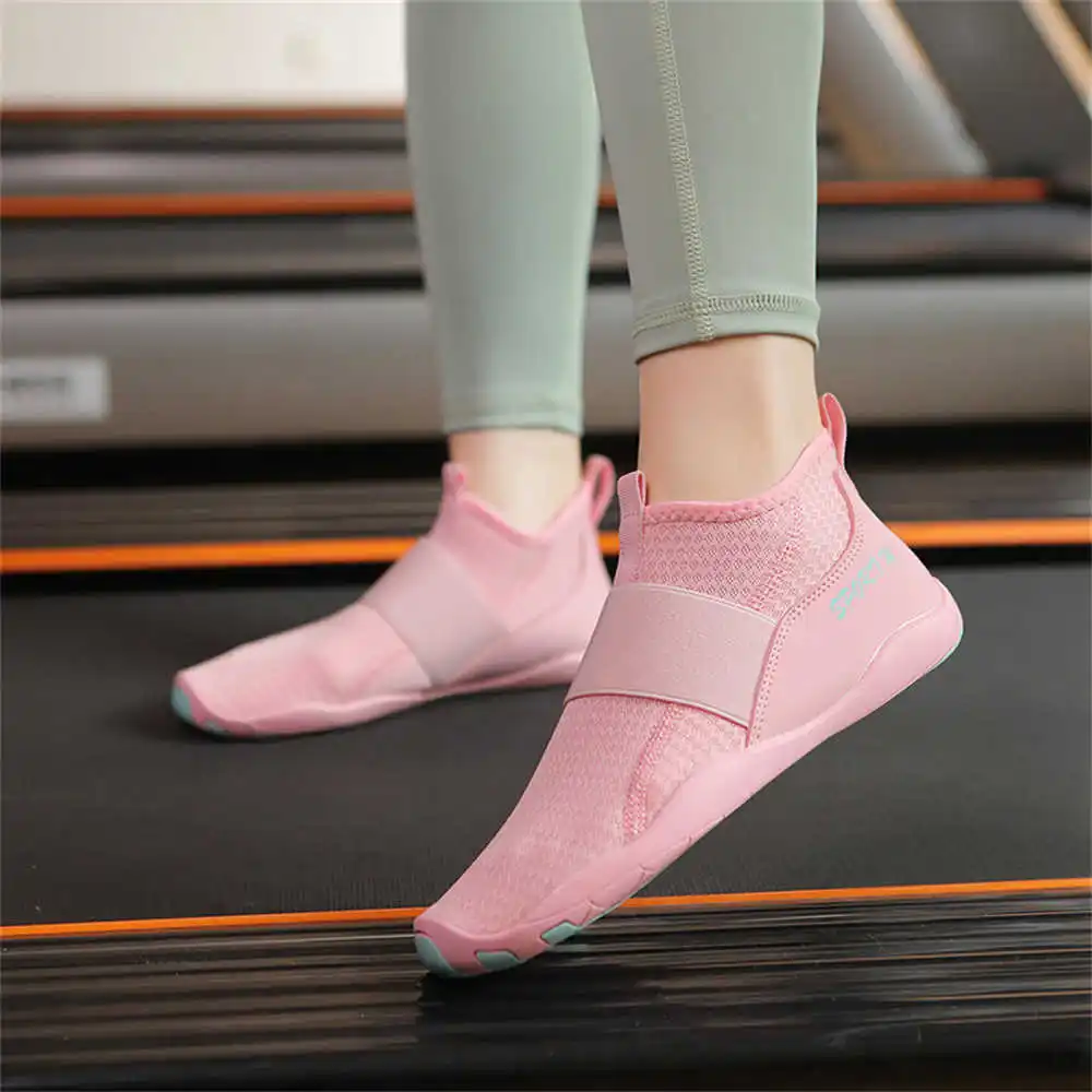 Light Hi Tops Sneakers Viola S - Luxury Lifestyle Hospitality recensione e prezzo